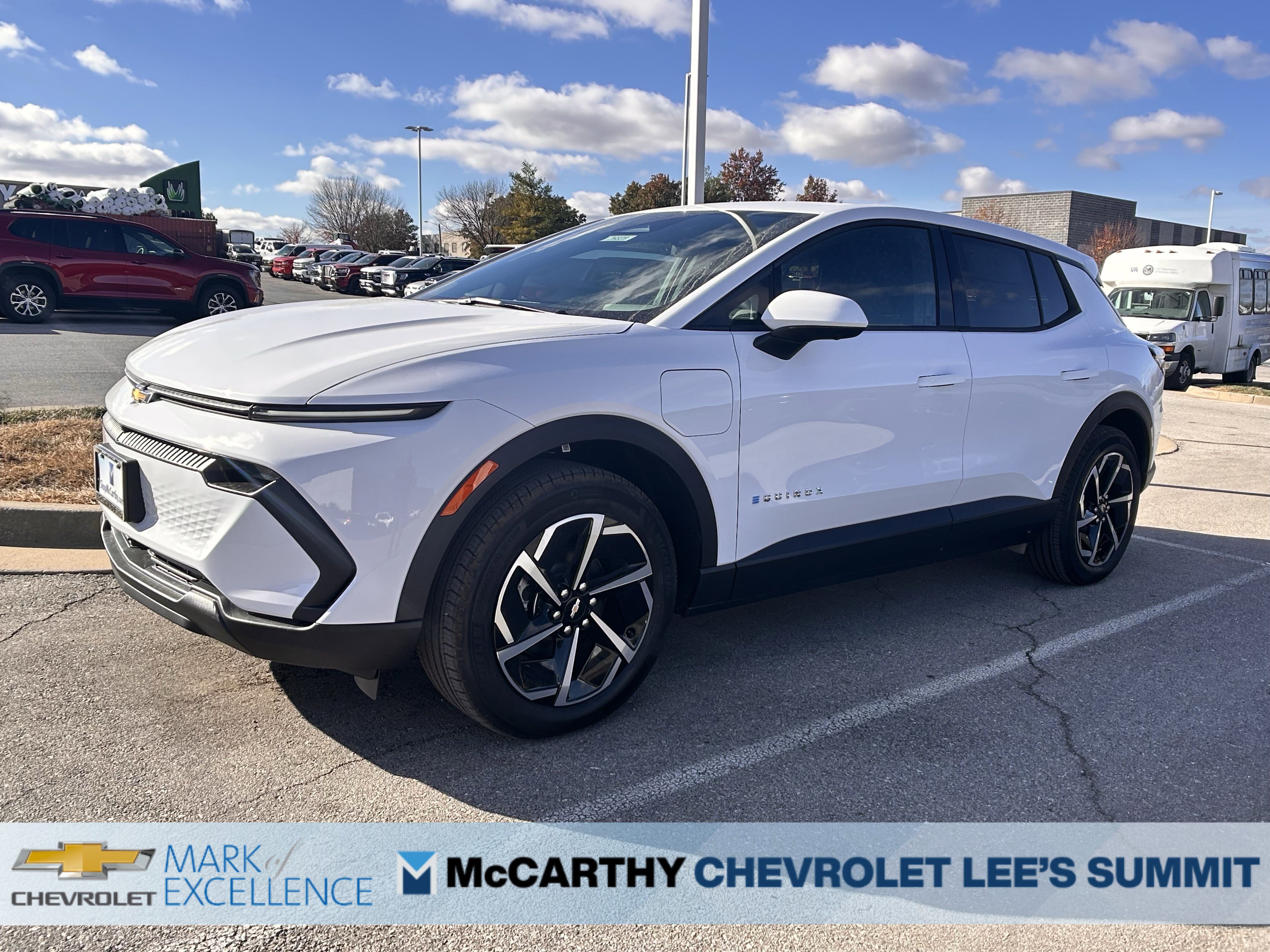 New 2026 Chevrolet Equinox EV LT image 4