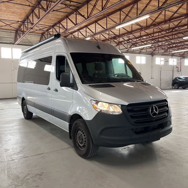 Used 2024 Mercedes-Benz Sprinter 2500 image 8