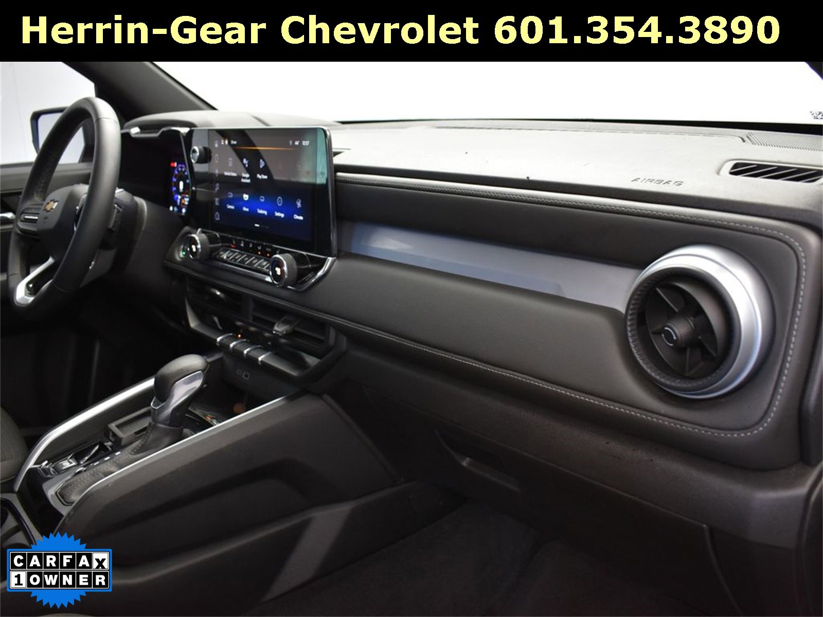 Used 2024 Chevrolet Colorado LT w/ LT Convenience Package II image 24