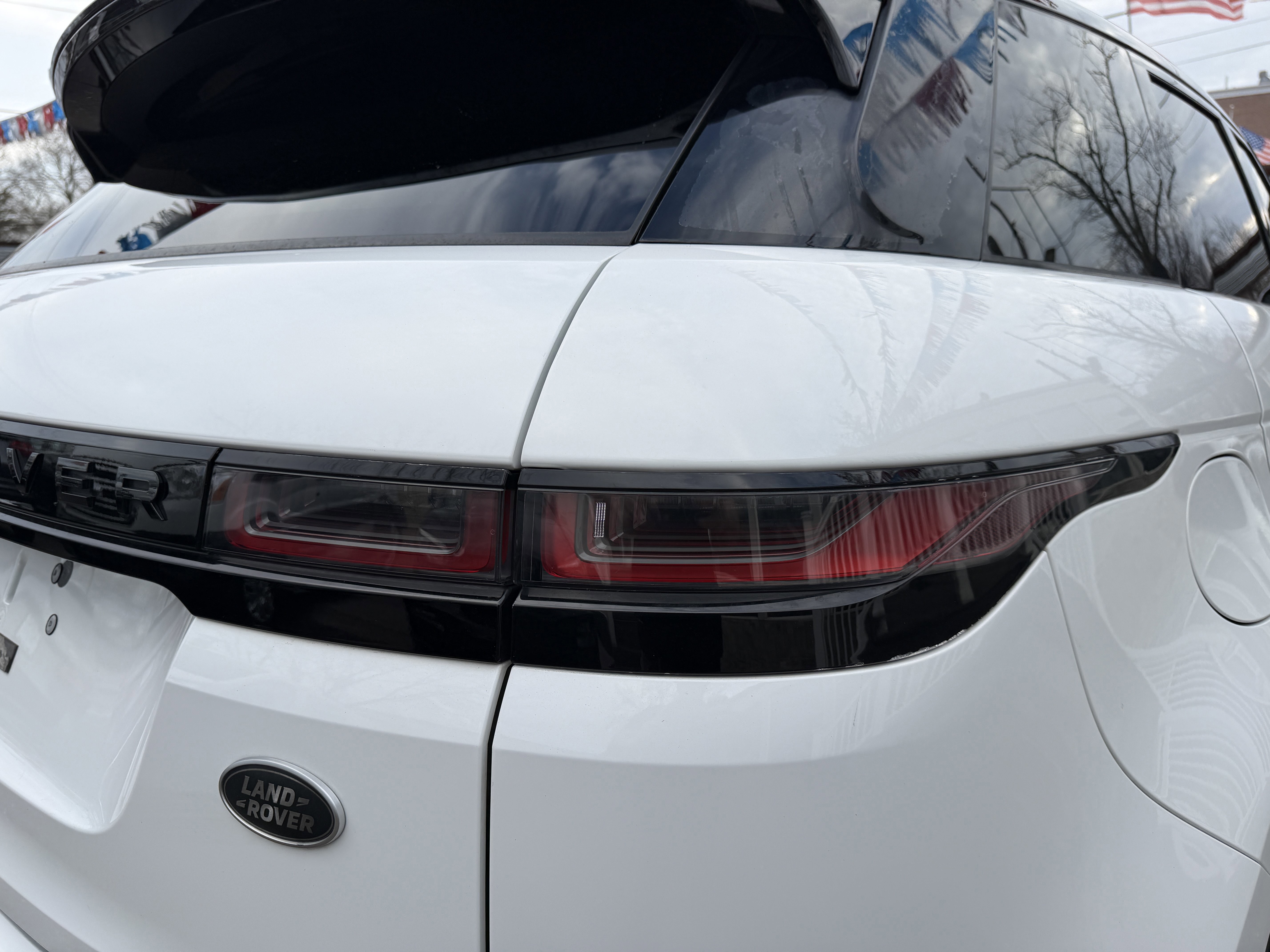 Used 2020 Land Rover Range Rover Evoque S image 17