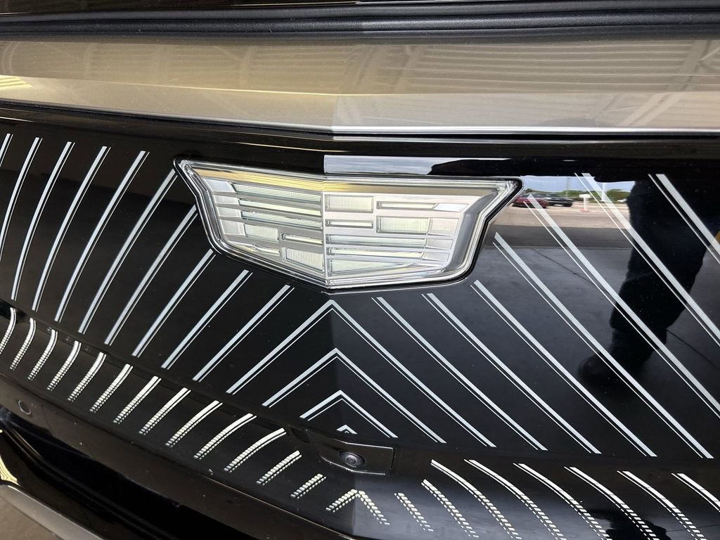 New 2025 Cadillac Lyriq Luxury image 36