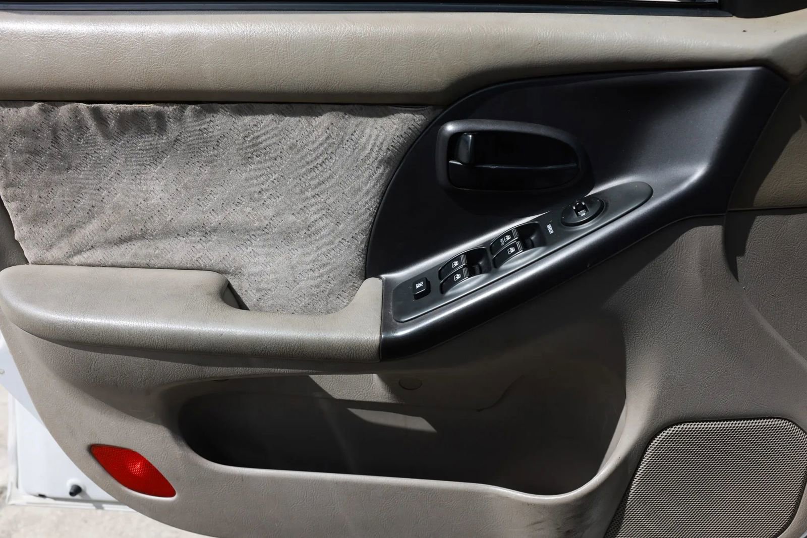 Used 2005 Hyundai Elantra GLS FWD image 38