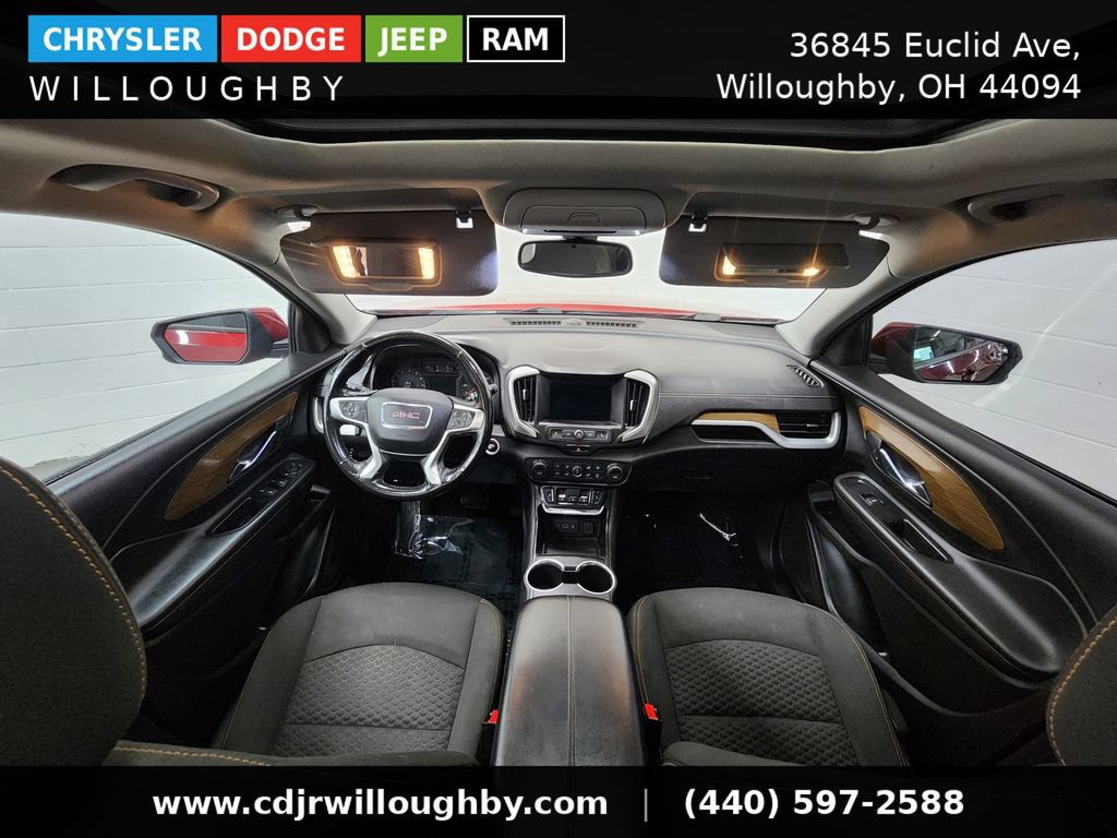 Used 2018 GMC Terrain SLE w/ Driver Convenience Package AWD/4WD image 30