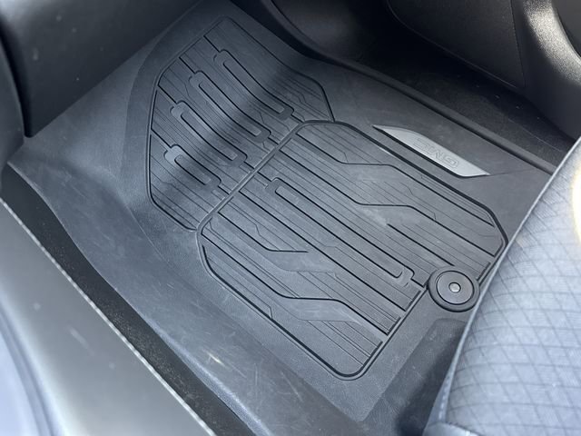 Certified 2024 GMC Yukon SLE w/ LPO, Floor Liner Package image 35