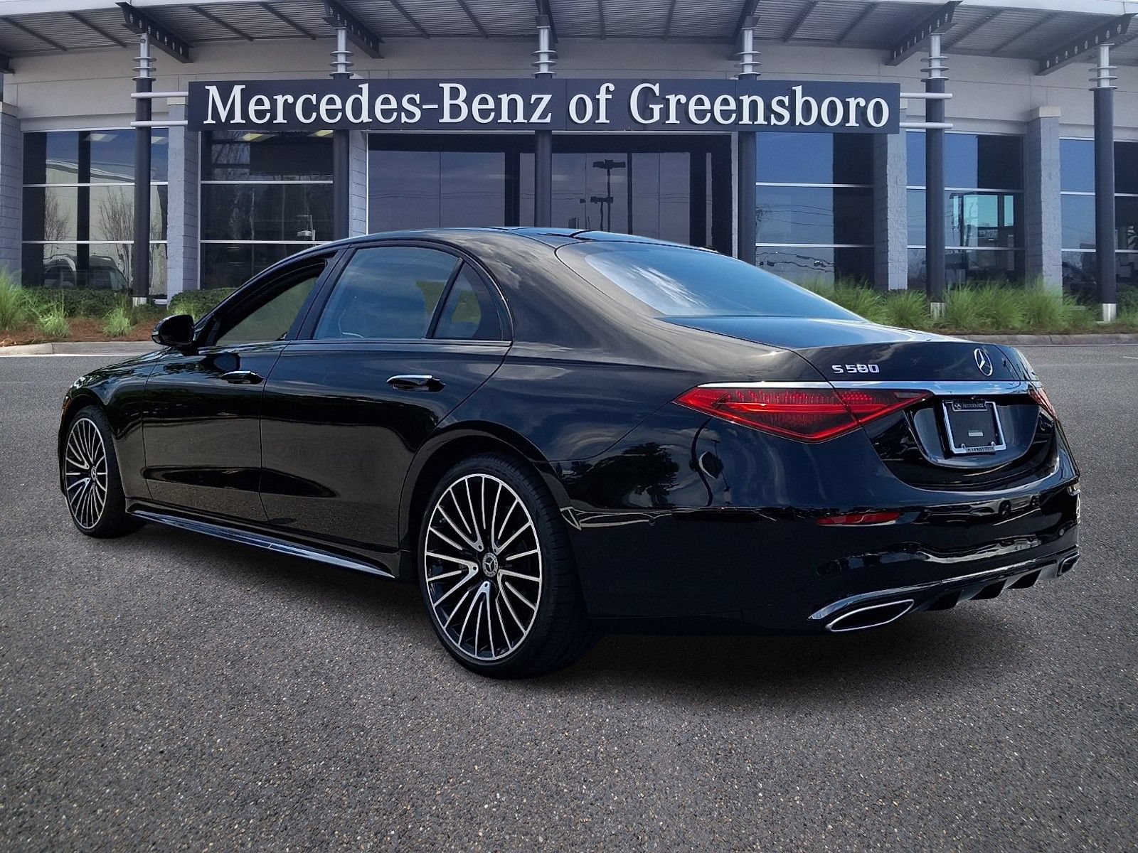 Certified 2023 Mercedes-Benz S 580 4MATIC Sedan image 4