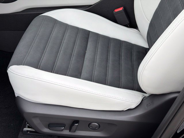New 2026 Mitsubishi Outlander SE FWD image 22