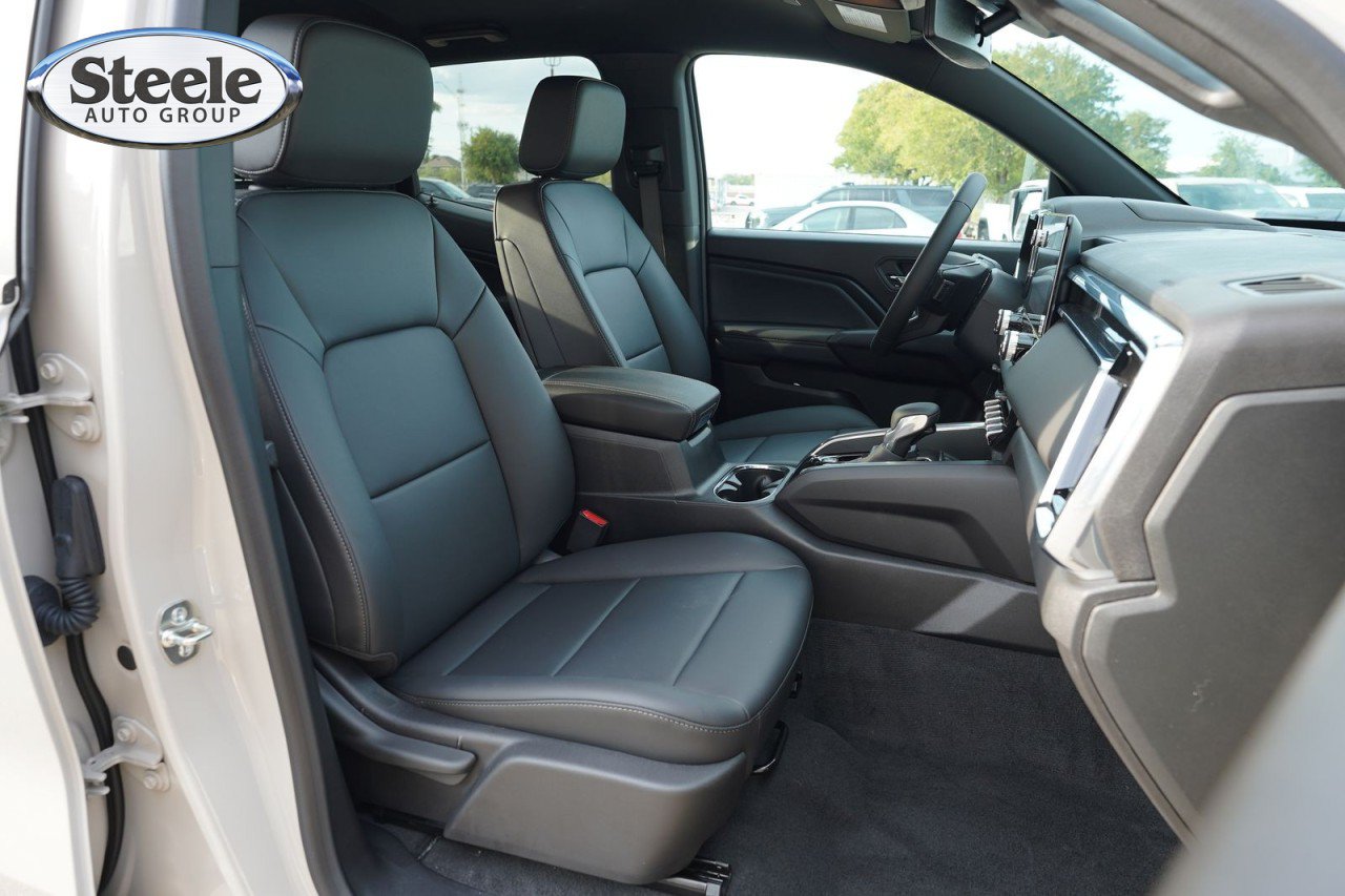 New 2026 GMC Canyon Elevation w/ Convenience Package RWD image 25