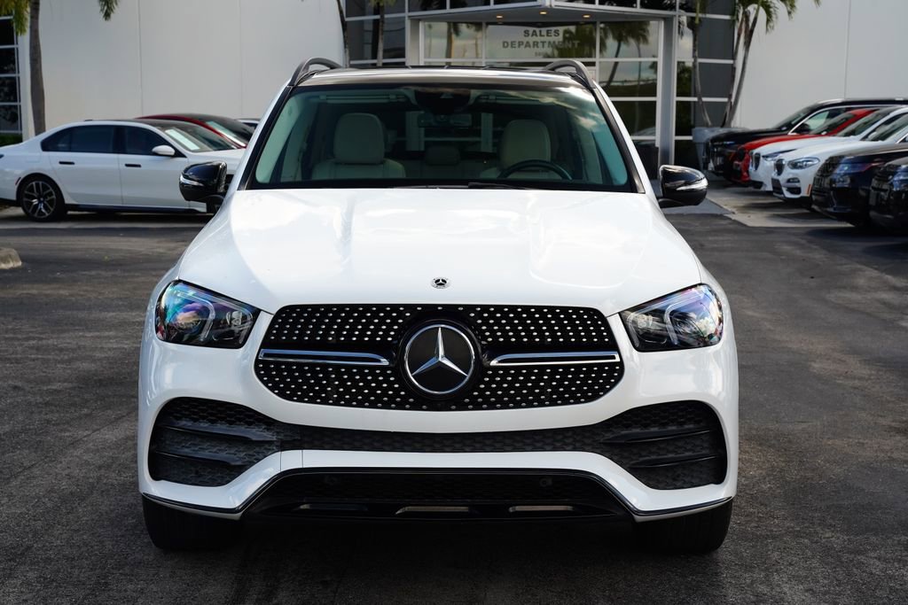 Used 2021 Mercedes-Benz GLE 580 4MATIC image 2