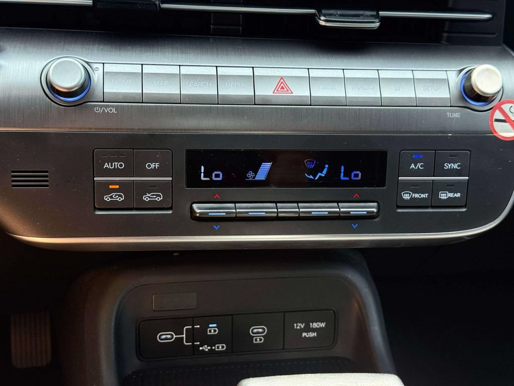 Used 2025 Hyundai Kona SEL FWD image 26
