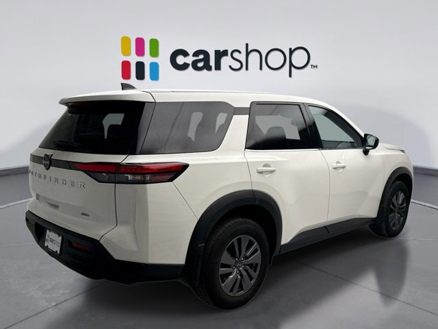 Used 2024 Nissan Pathfinder S image 5
