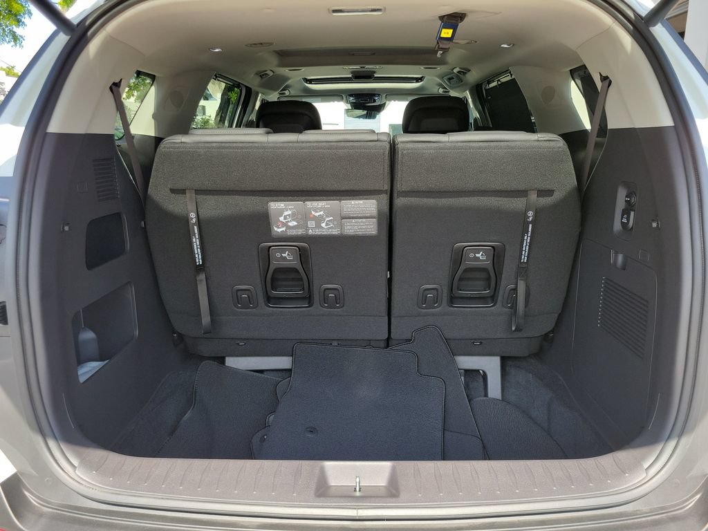 Certified 2026 Kia Carnival SX Prestige FWD image 9