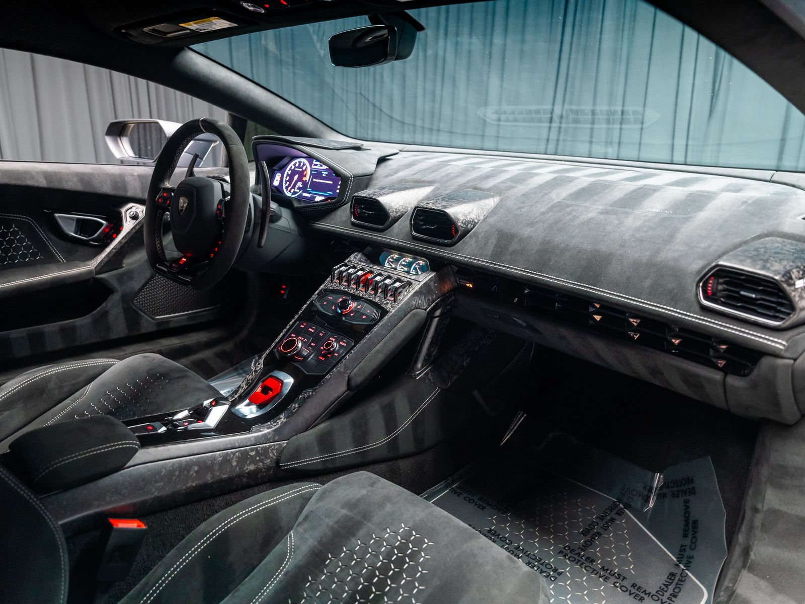Used 2018 Lamborghini Huracan Performante AWD/4WD image 6
