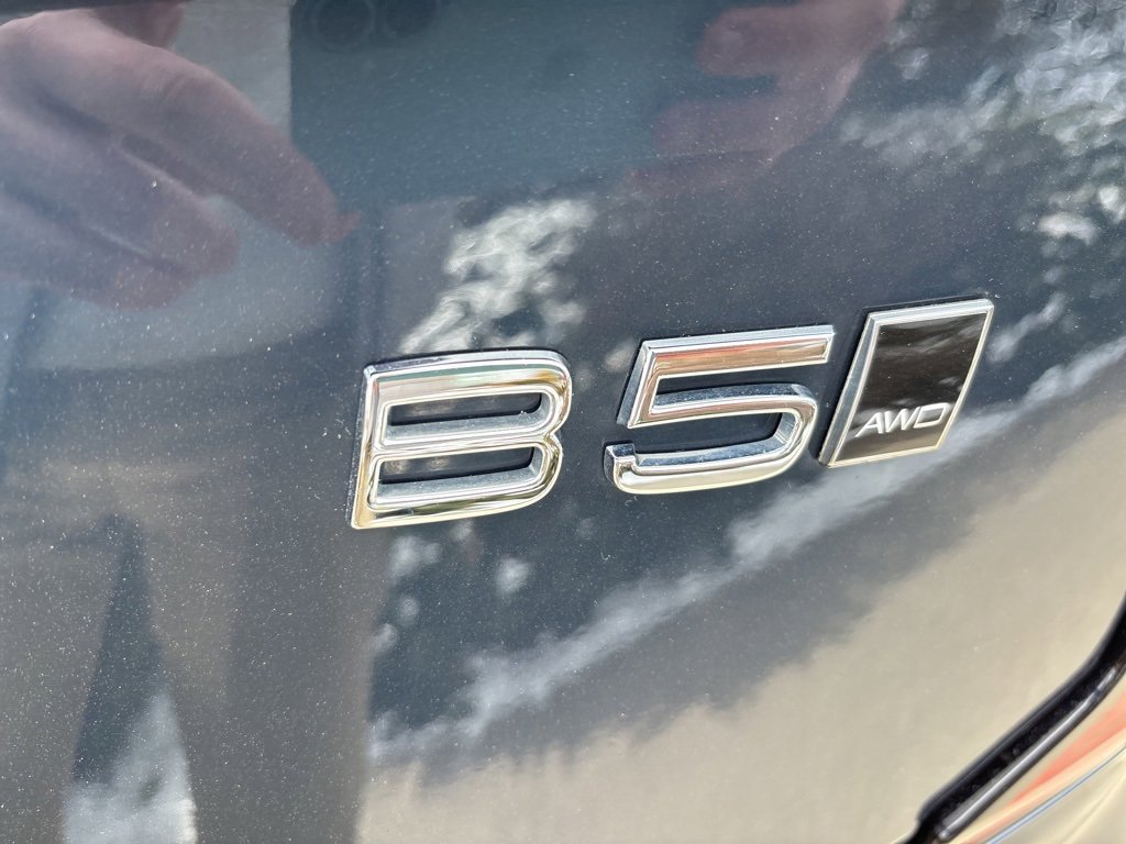 Certified 2025 Volvo XC90 B5 Plus image 9