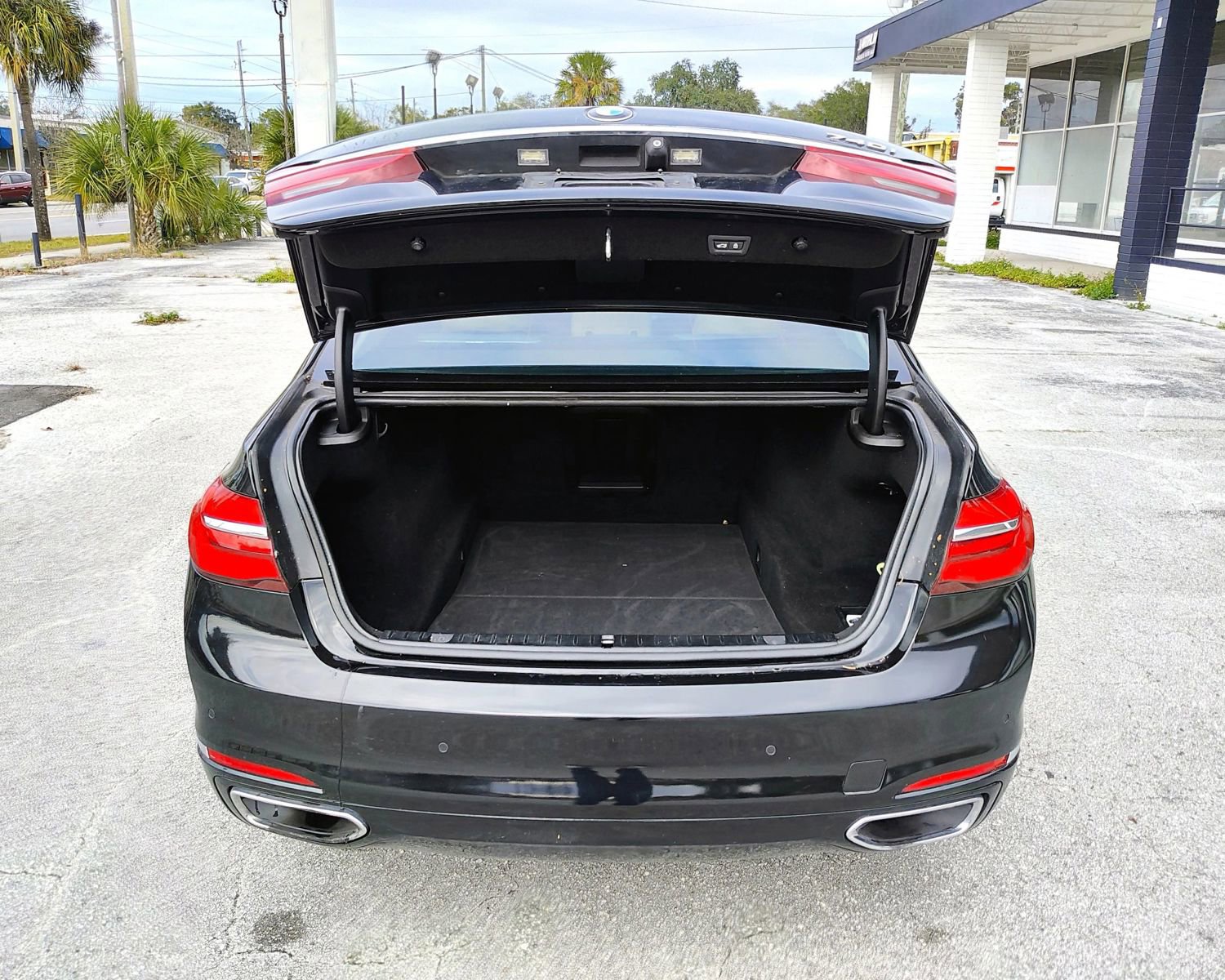 Used 2016 BMW 740i 740i Sedan 4D image 20