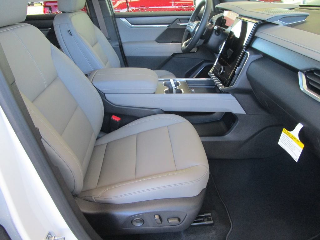 New 2026 GMC Acadia Elevation w/ Elevation Premium Package FWD image 28