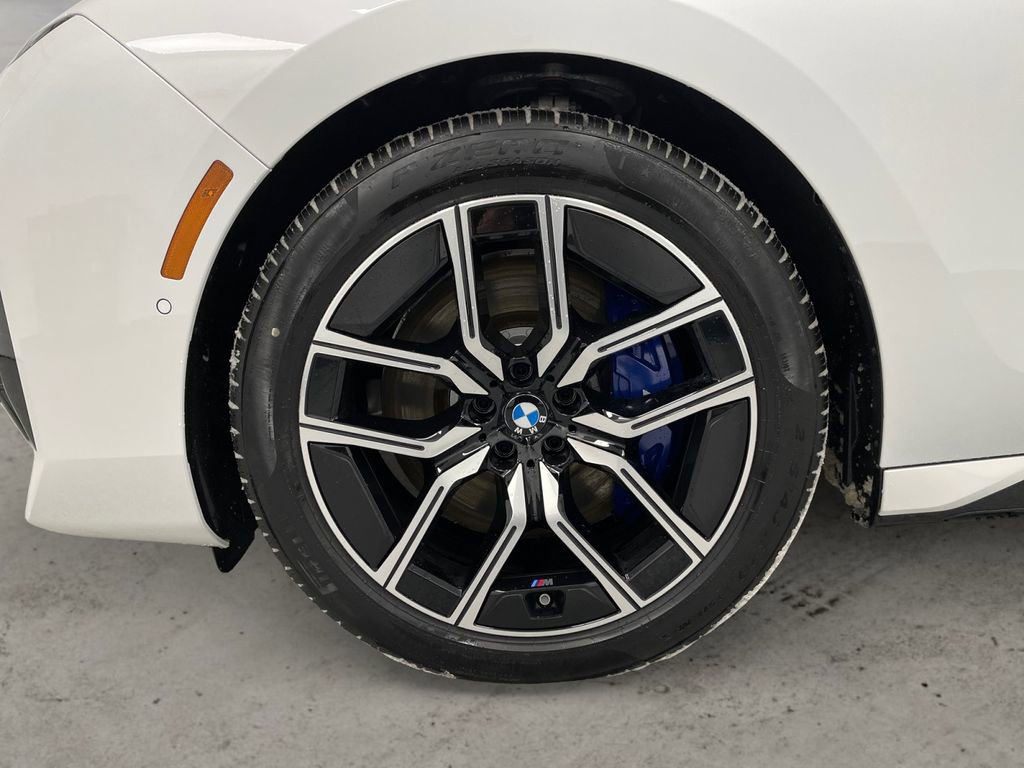 New 2026 BMW 760i xDrive w/ Premium Package image 12