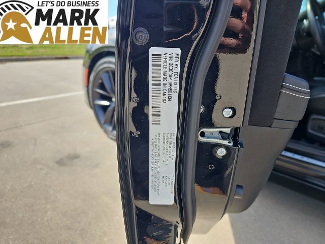 Used 2023 Chrysler 300 C RWD image 35
