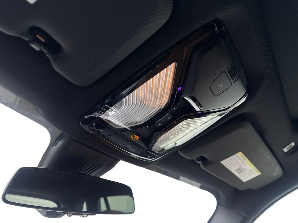 Used 2022 BMW X5 sDrive40i w/ M Sport Package image 76