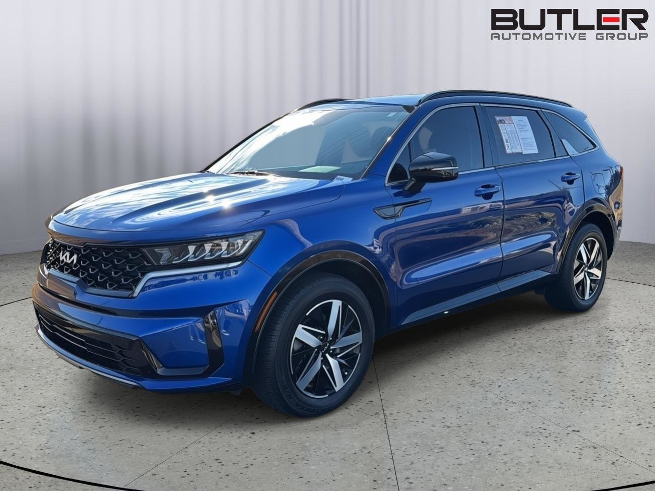 Used 2022 Kia Sorento S image 2