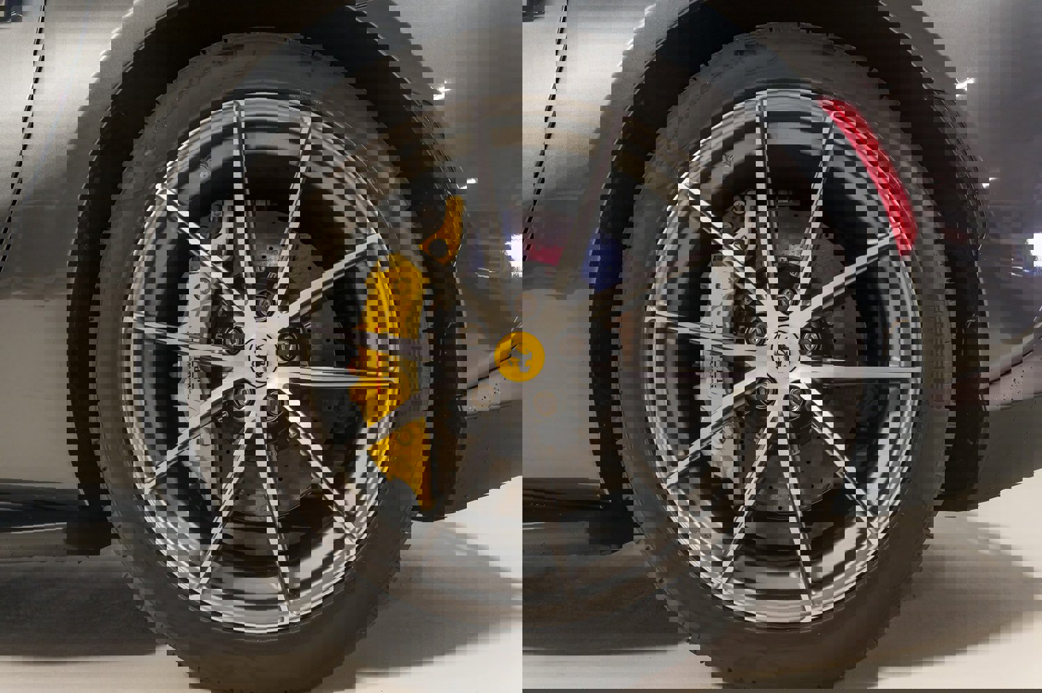 Used 2020 Ferrari 812 Superfast image 14