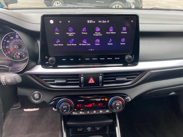 Certified 2023 Kia Forte GT-Line image 12