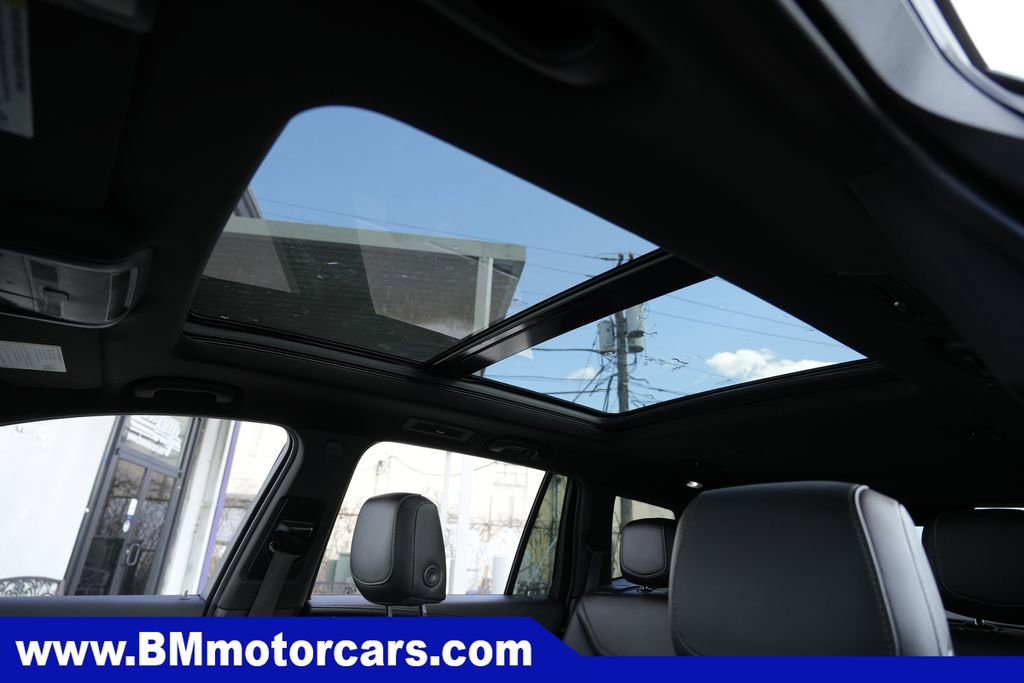 Used 2022 Cadillac XT6 Premium Luxury image 17