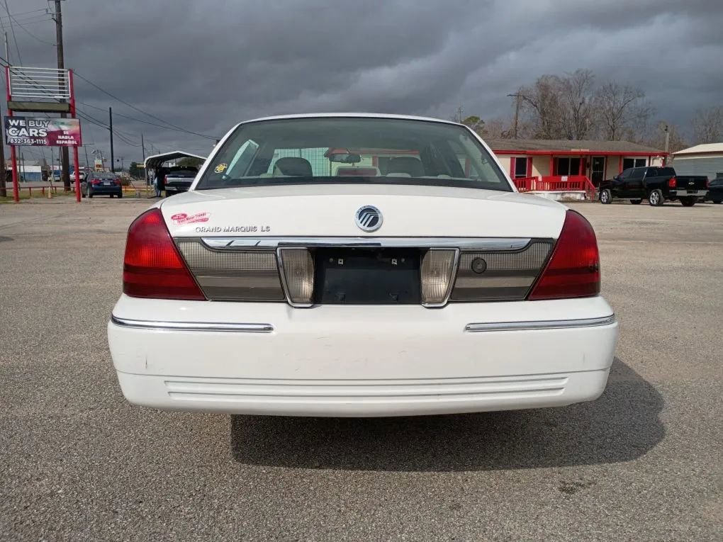 Used 2010 Mercury Grand Marquis LS image 4