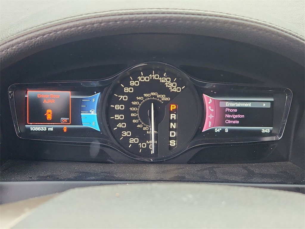 Used 2013 Lincoln MKX AWD image 16