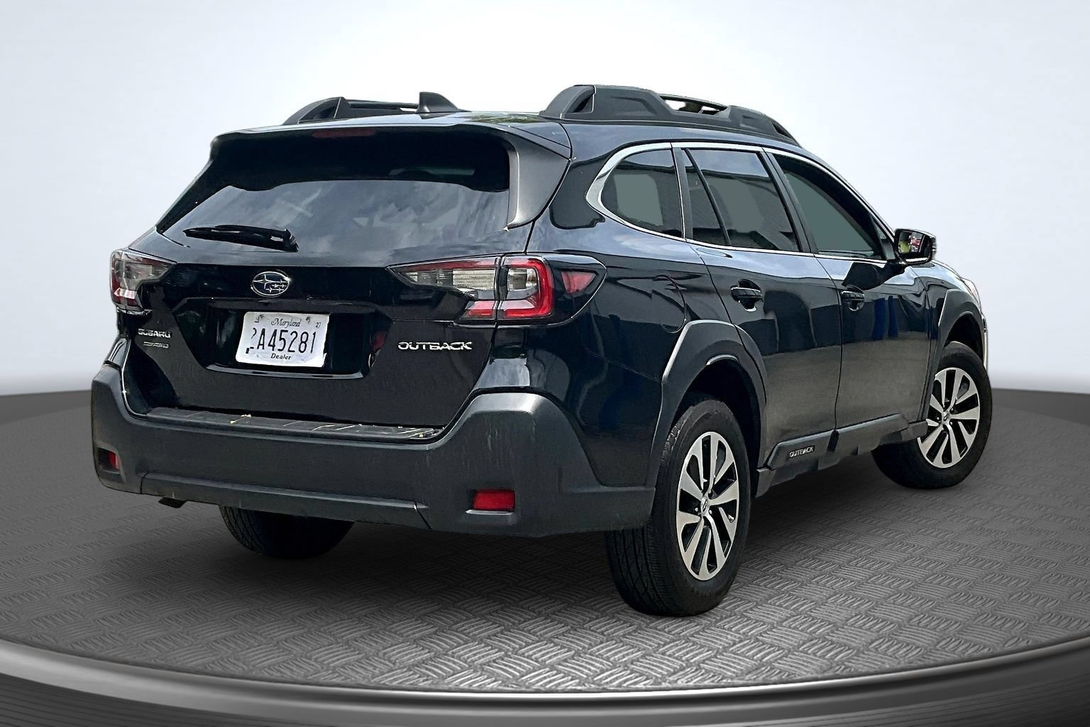Used 2023 Subaru Outback Premium AWD/4WD image 7