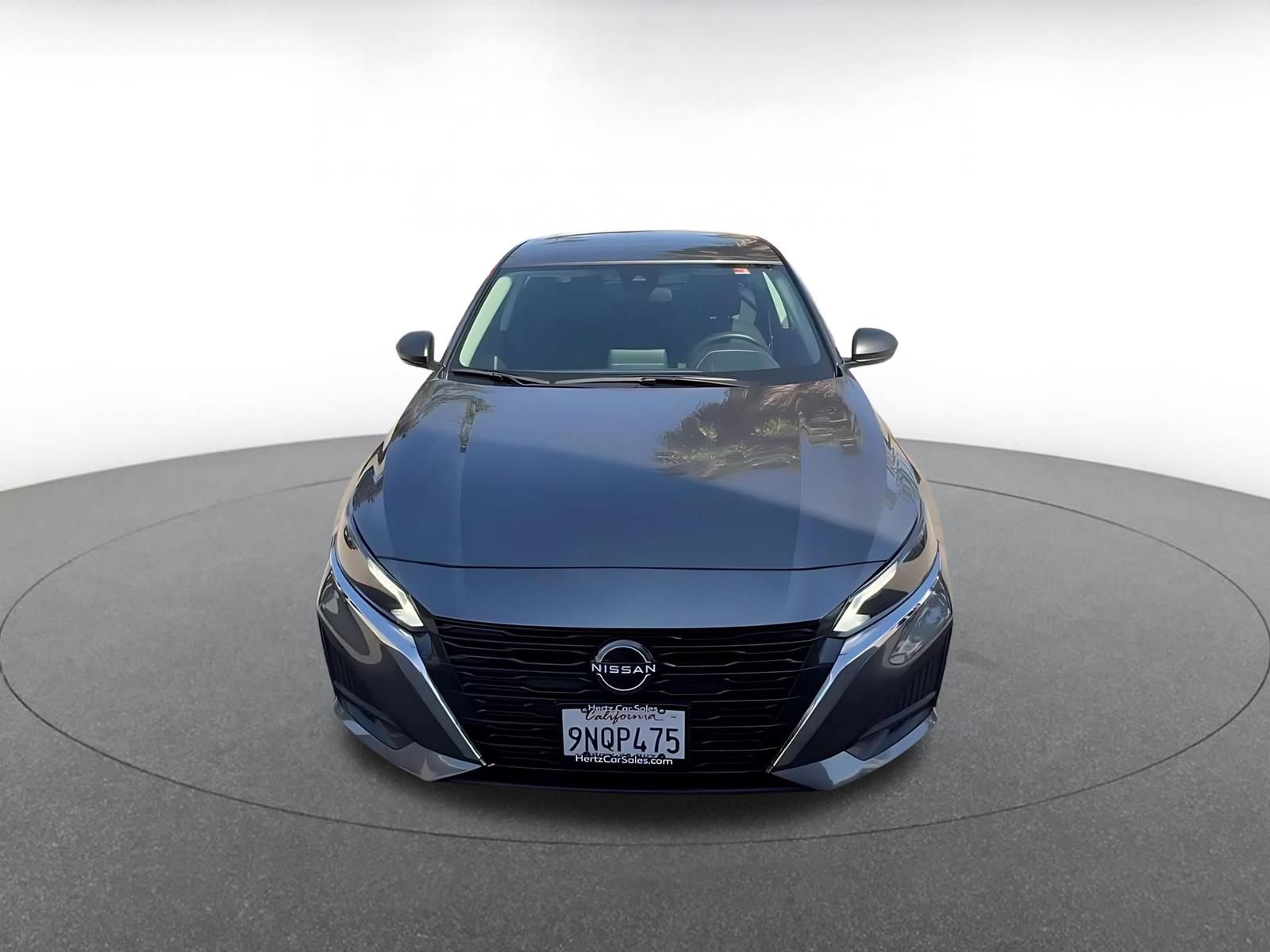 Used 2025 Nissan Altima 2.5 SV FWD image 4