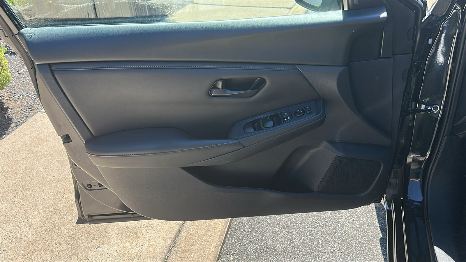 Used 2024 Nissan Sentra S FWD image 12