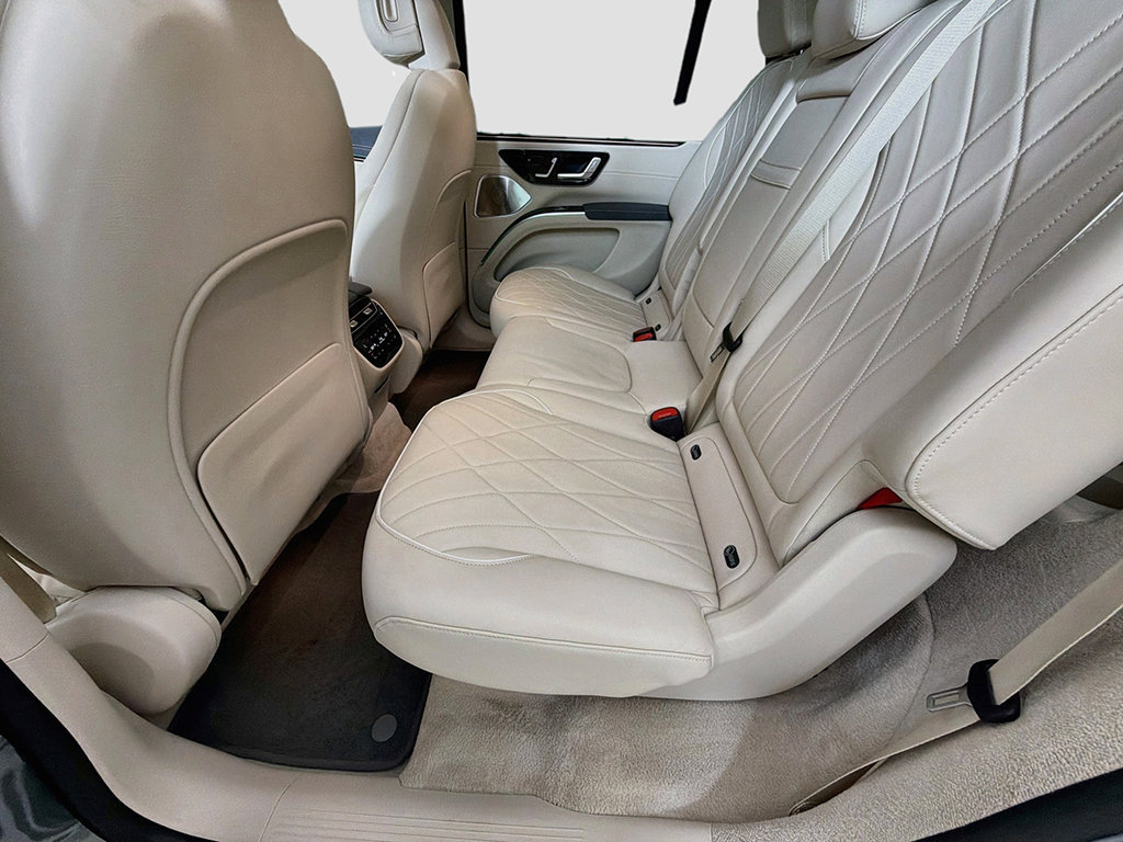 Used 2023 Mercedes-Benz EQS 580 4MATIC SUV image 27
