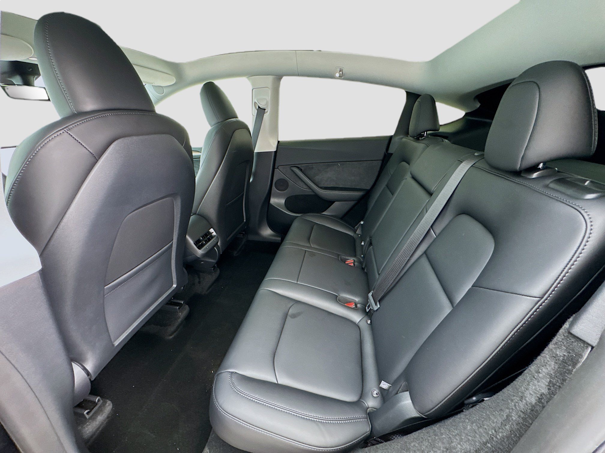 Used 2025 Tesla Model Y Performance AWD/4WD image 16