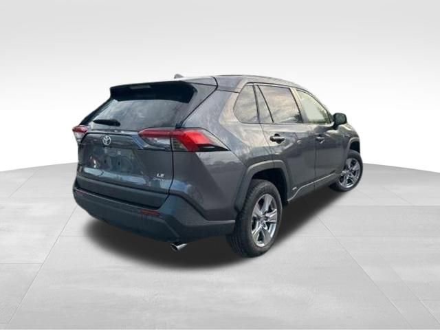 Used 2025 Toyota RAV4 LE image 4