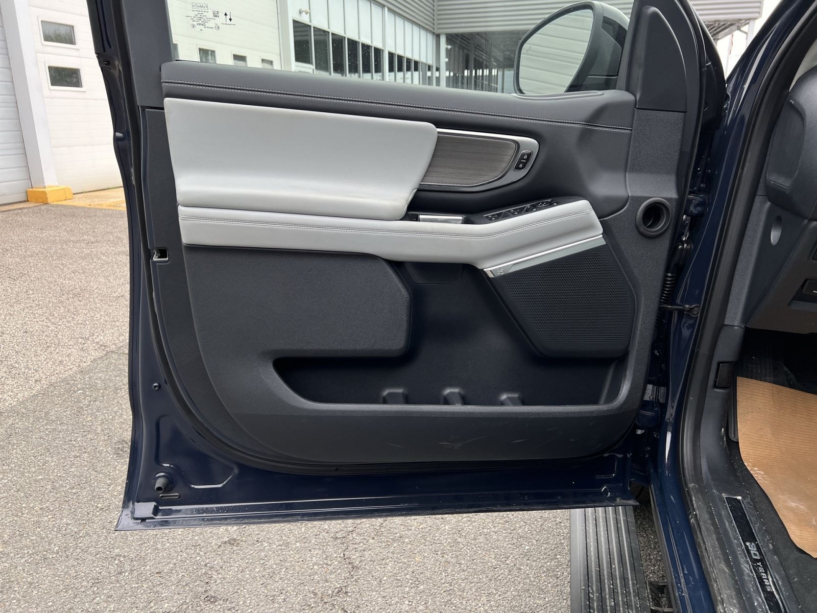 New 2027 Ford Expedition Platinum AWD/4WD image 14