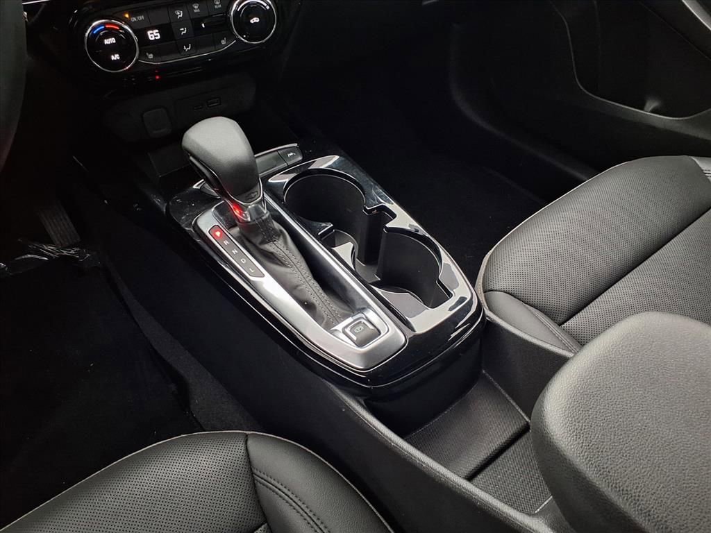 Used 2025 Chevrolet Trax ACTIV w/ Driver Confidence Package image 16