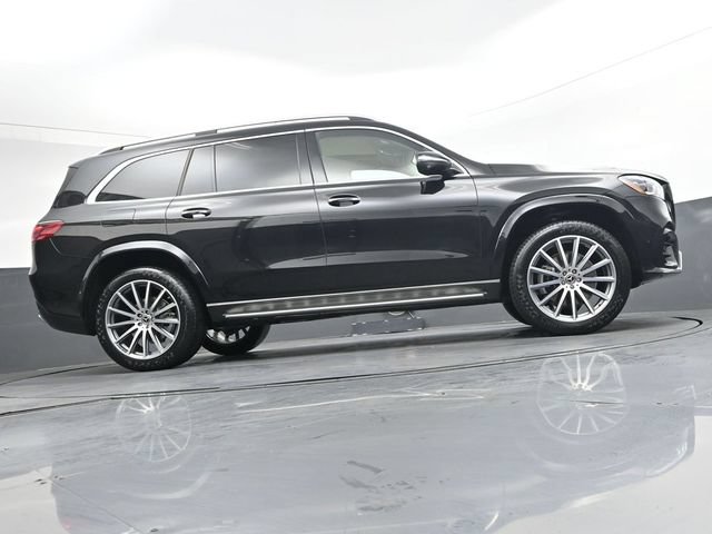 Used 2026 Mercedes-Benz GLS 450 4MATIC image 32