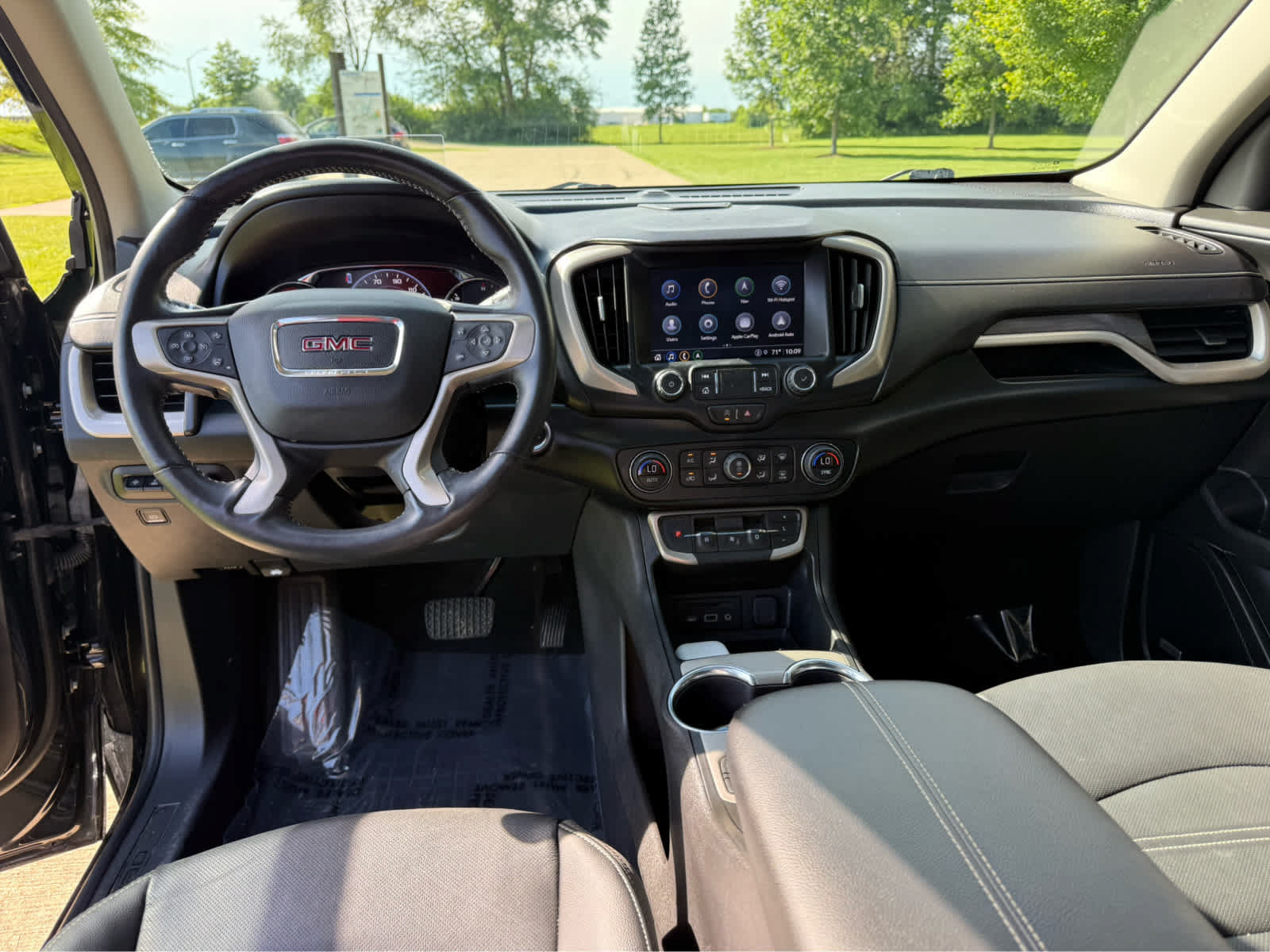 Used 2022 GMC Terrain Denali w/ LPO, Floor Liner Package AWD/4WD image 13