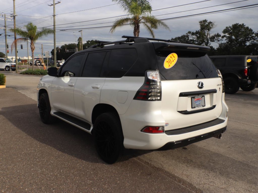 Used 2023 Lexus GX 460 w/ Black Line Special Edition AWD/4WD image 10