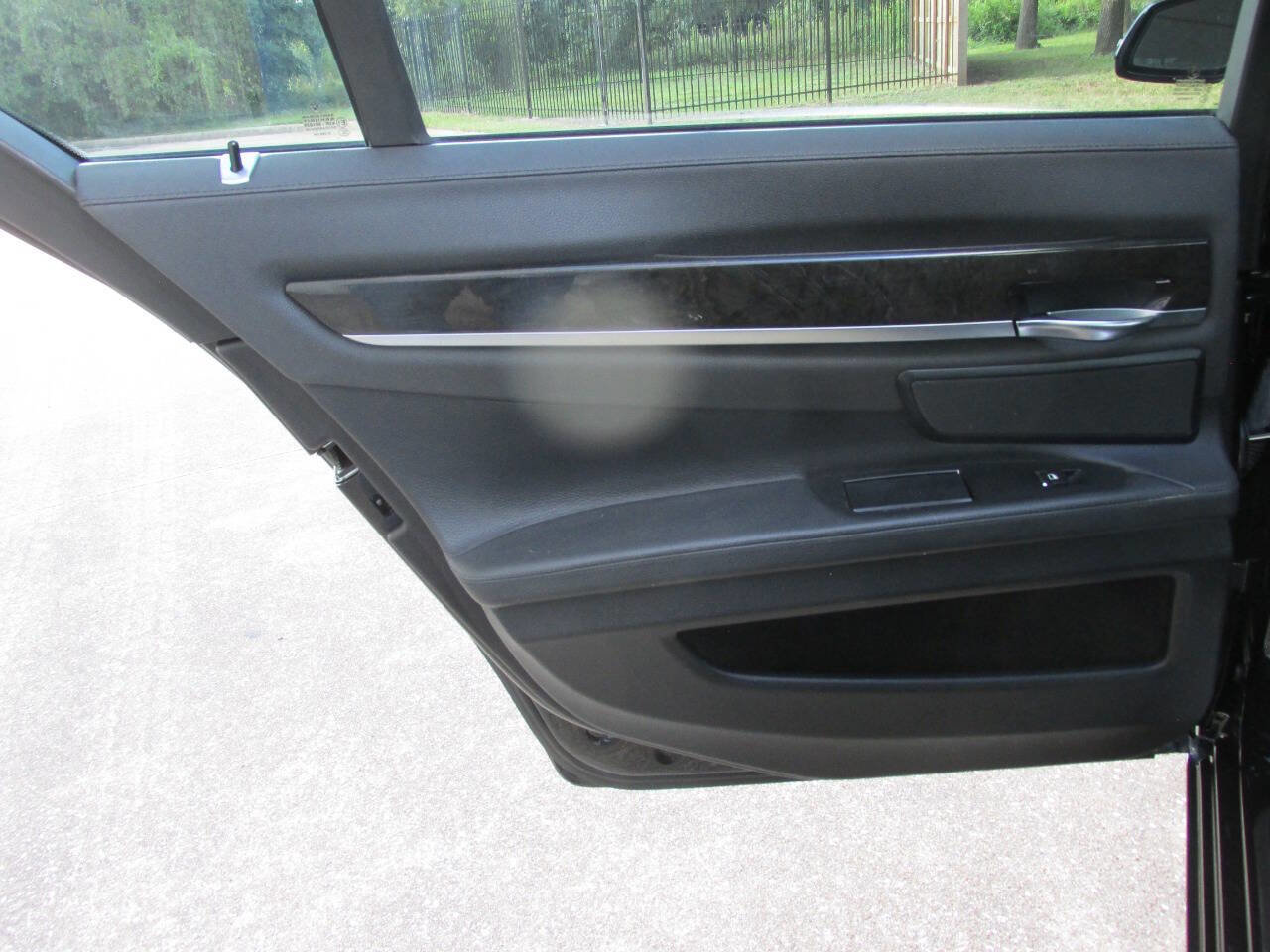 Used 2015 BMW 740i 740i 4dr Sedan image 20