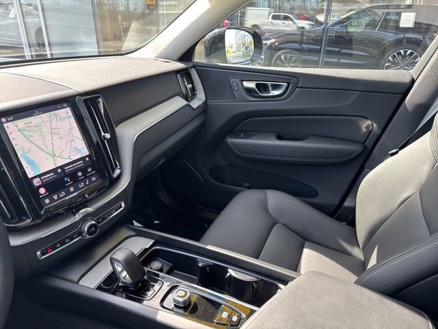 Certified 2025 Volvo XC60 B5 Plus image 22