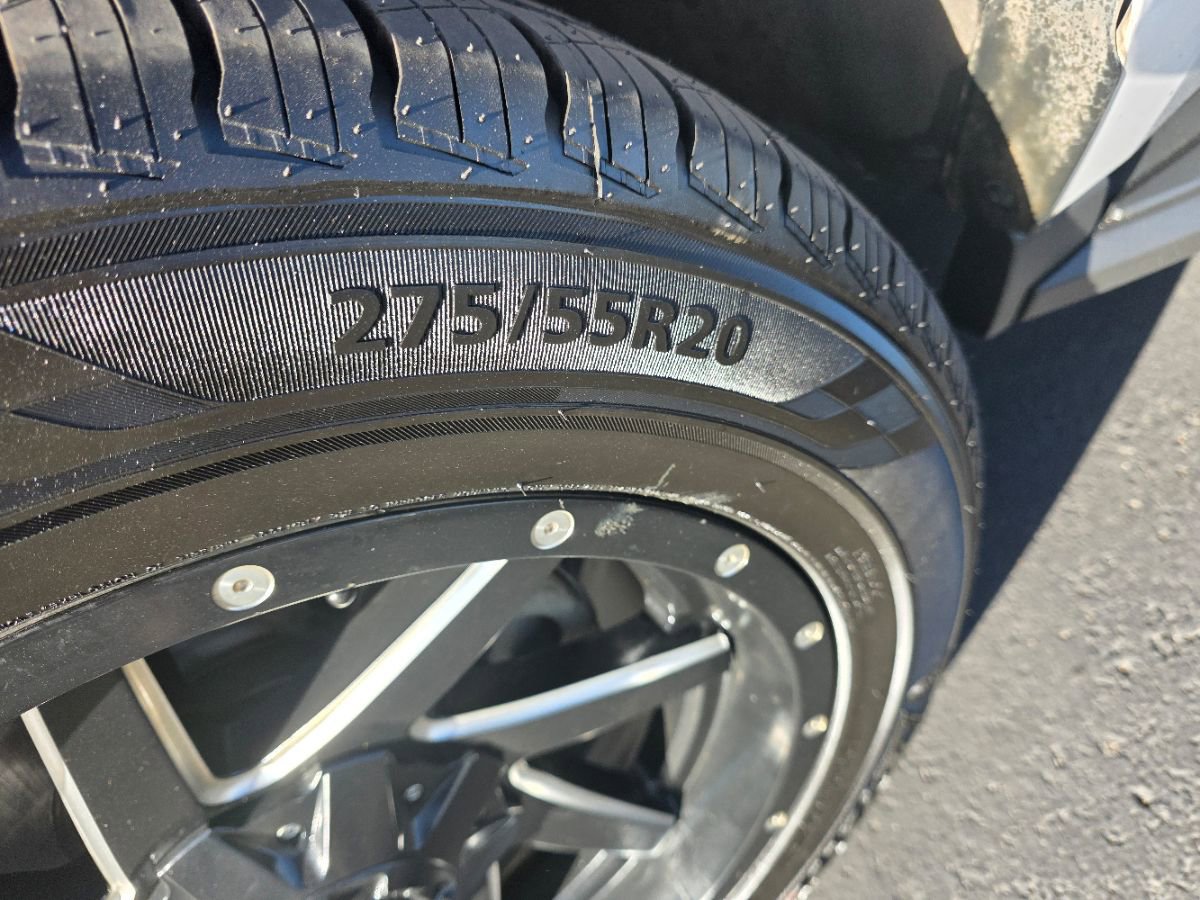 Used 2019 Chevrolet Tahoe LS AWD/4WD image 13