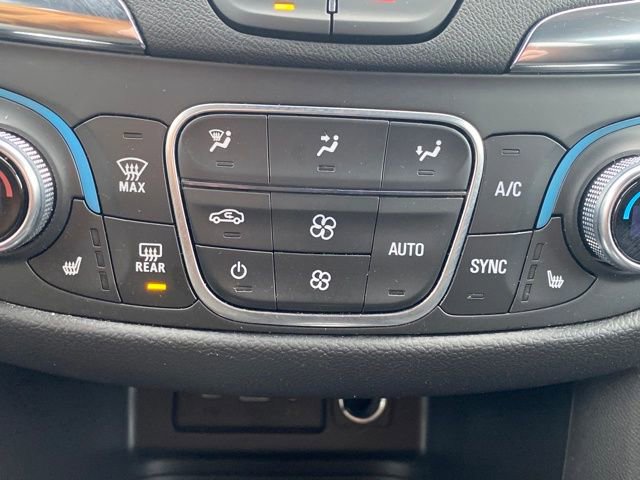 Certified 2024 Chevrolet Equinox LT w/ LPO, Floor Liner Package image 14