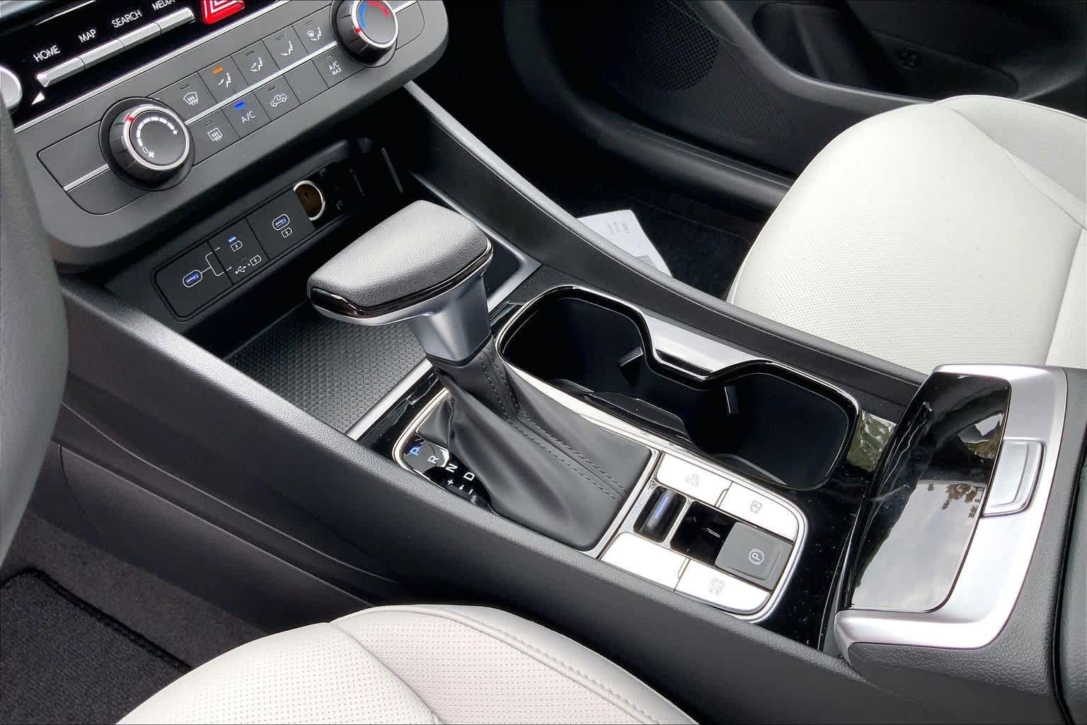 New 2027 Hyundai Santa Cruz SE AWD/4WD image 8