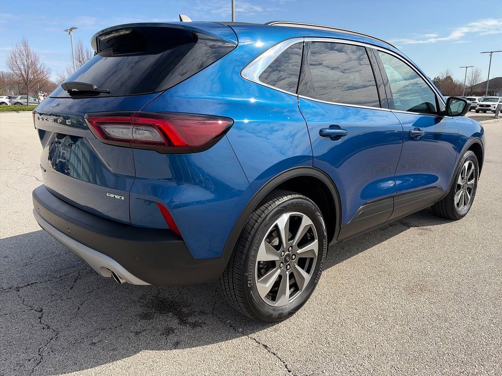 Used 2023 Ford Escape Platinum AWD/4WD image 7