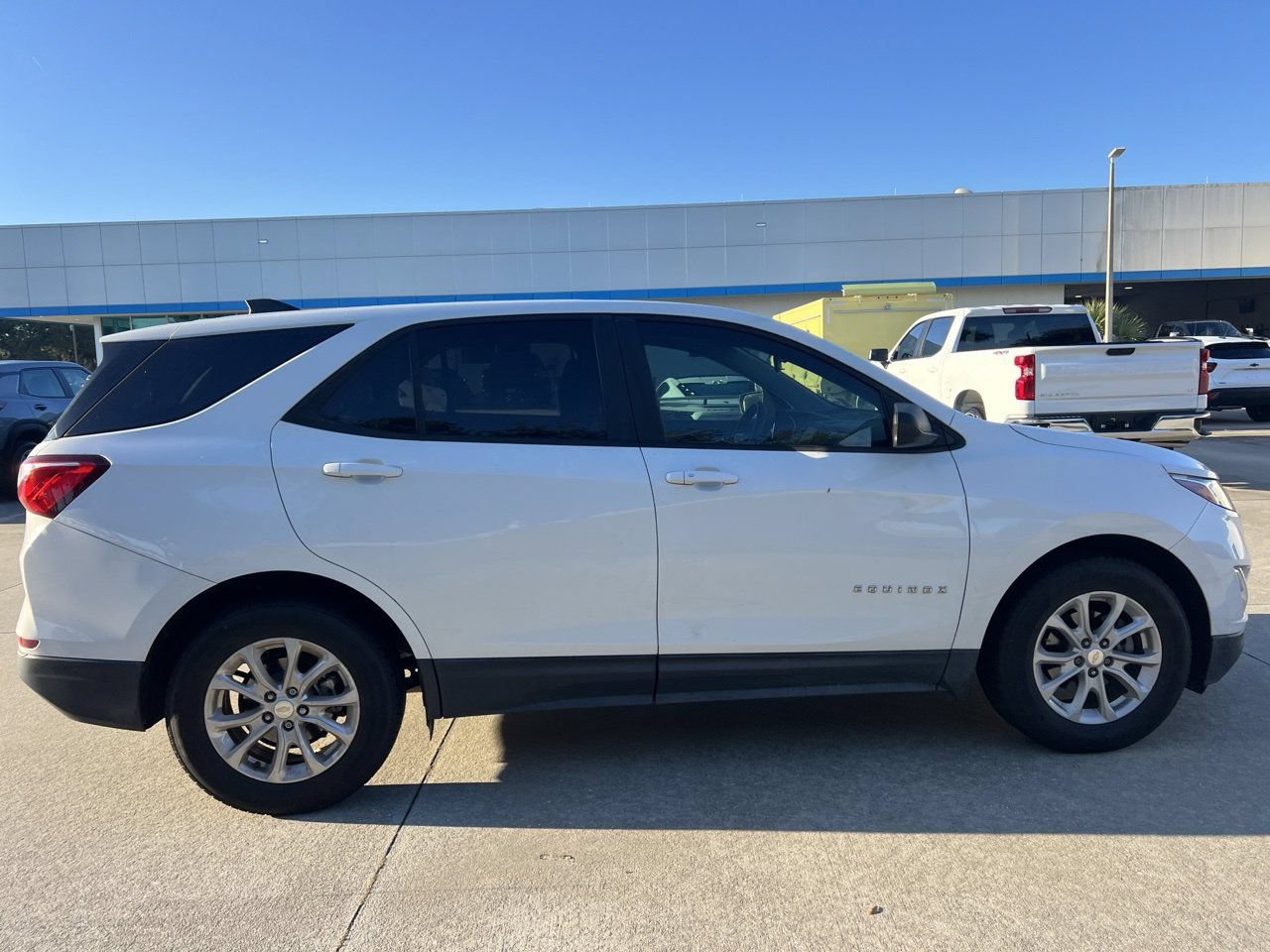 Used 2021 Chevrolet Equinox LS w/ LS Convenience Package FWD image 7