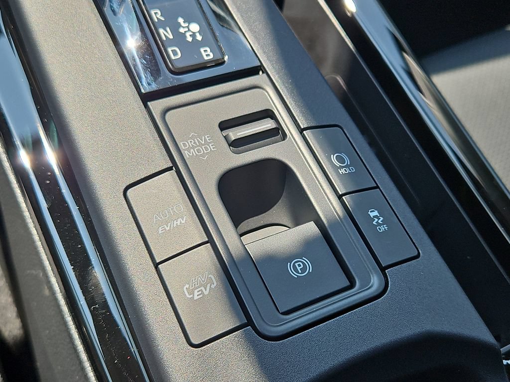 New 2027 Toyota Prius Plug-In Hybrid FWD image 11