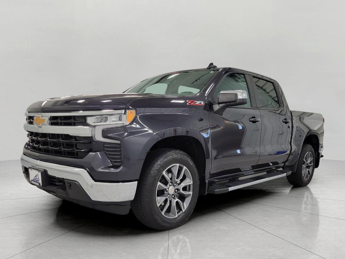 Used 2023 Chevrolet Silverado 1500 LT w/ Z71 Off-Road Package AWD/4WD image 13
