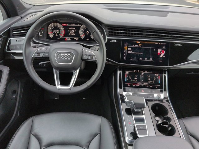Used 2025 Audi Q7 3.0T Premium Plus image 17
