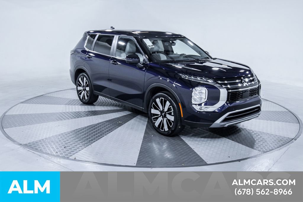 Used 2025 Mitsubishi Outlander SE image 15